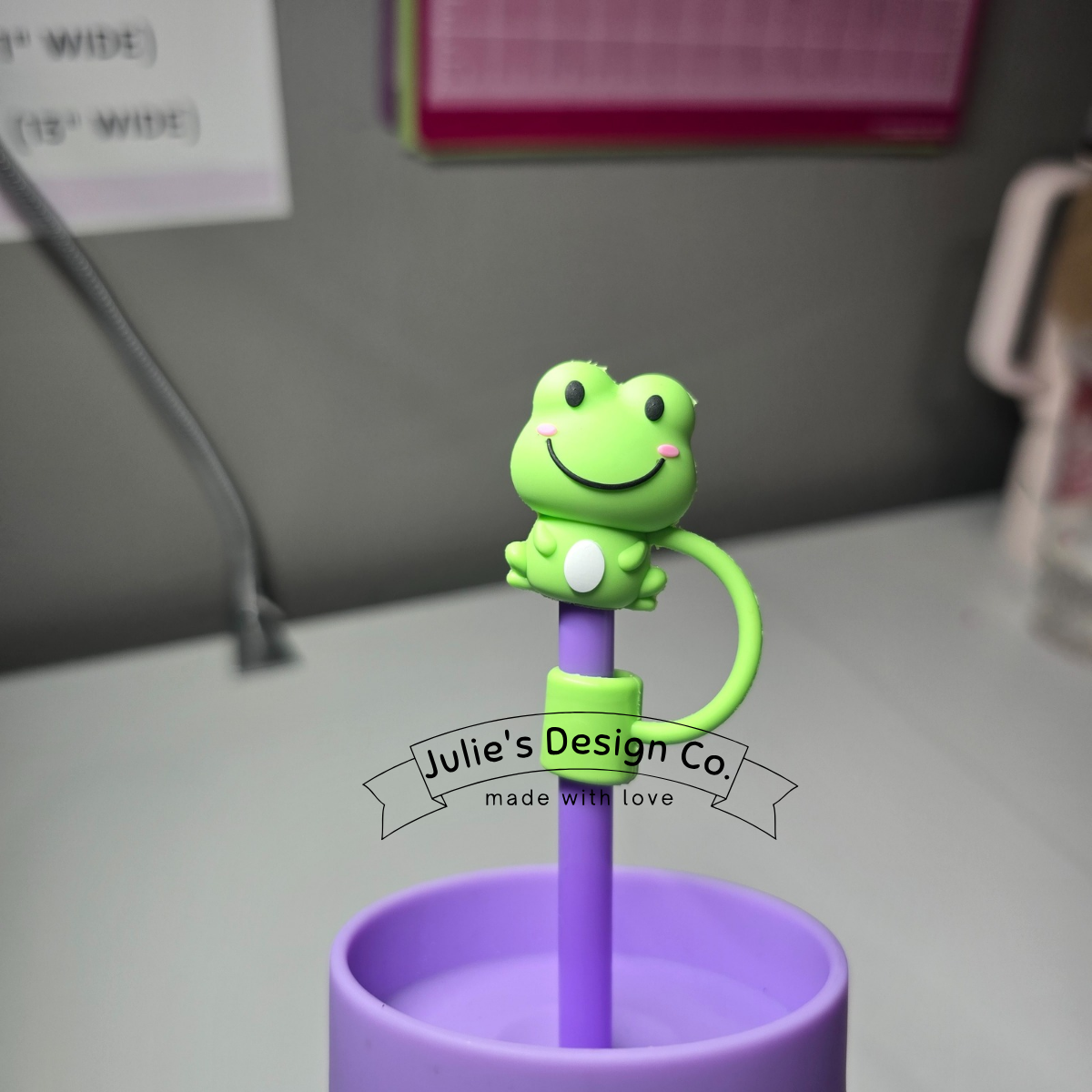 Froggy Straw Topper